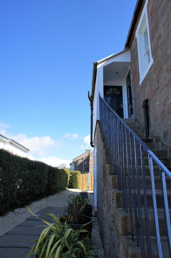 136 West Princes Street Apartment *