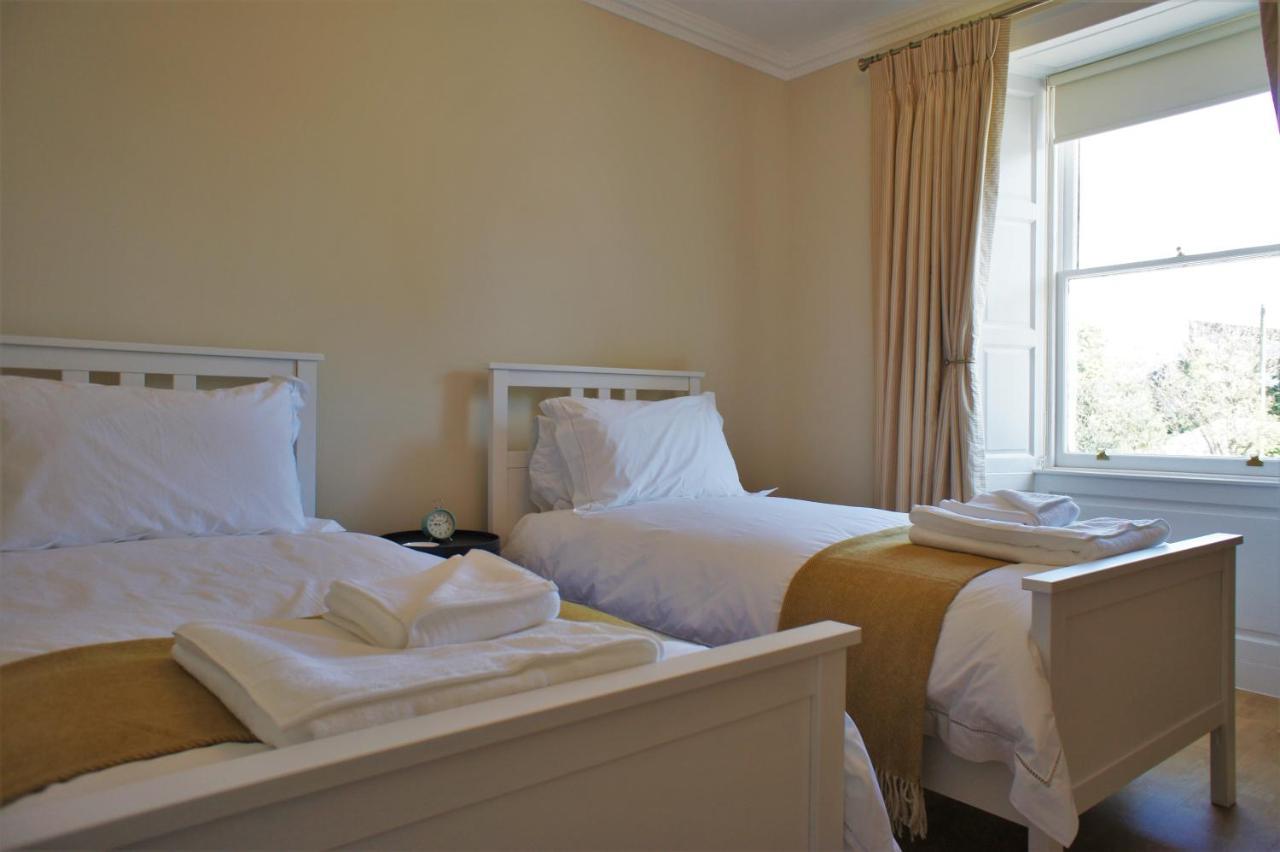136 West Princes Street Apartment