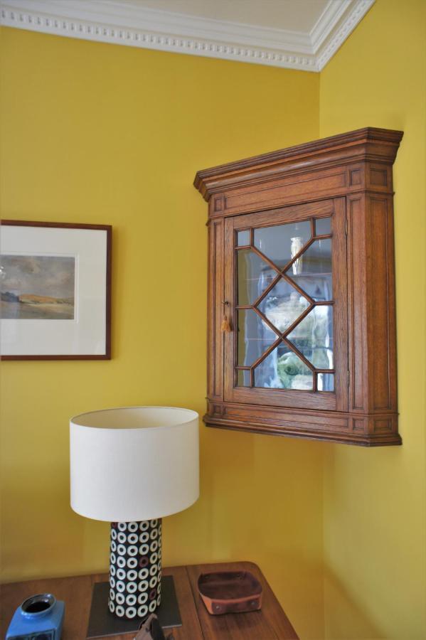 136 West Princes Street Apartment *
