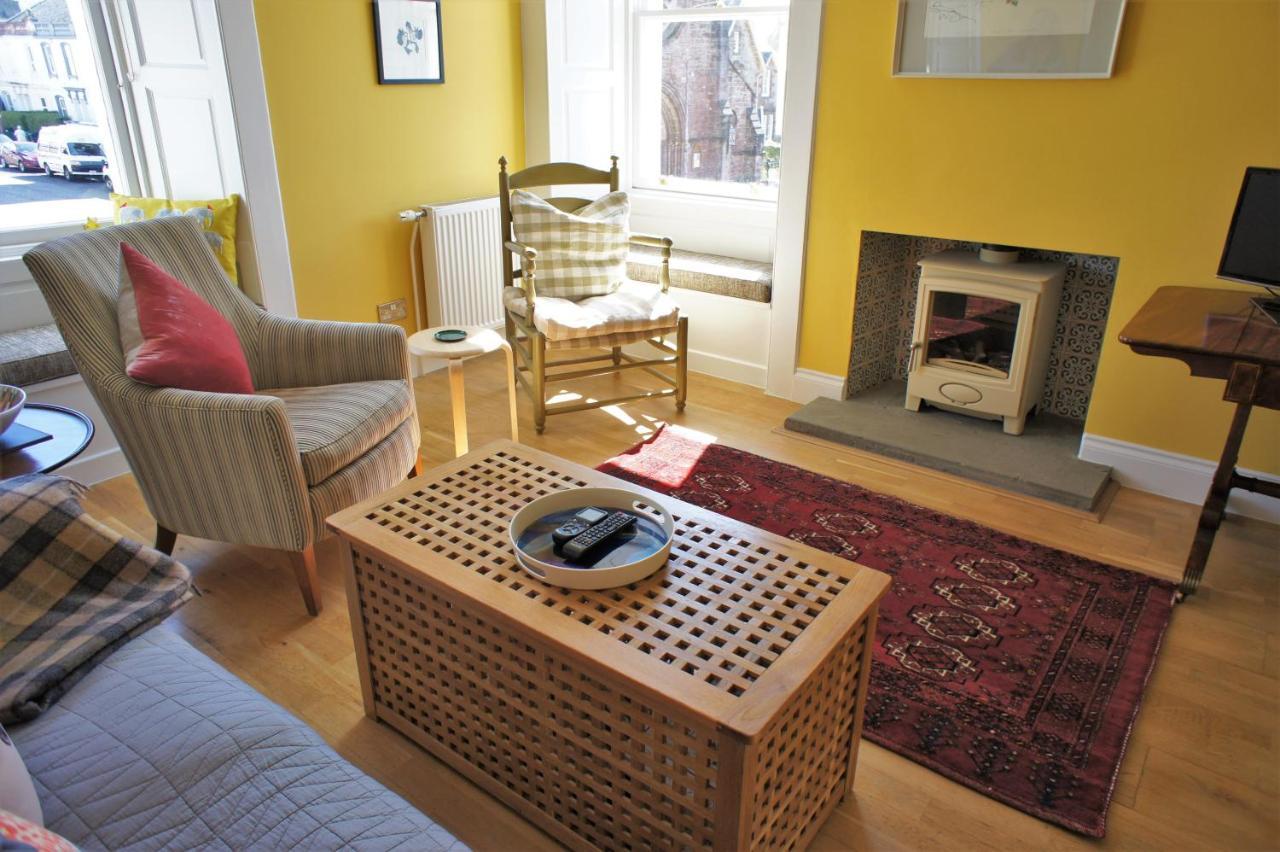 136 West Princes Street Apartment *